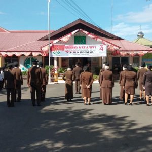 Upacara Peringatan HUT Kemerdekaan RI Ke-74 di Kejari Labuhanbatu