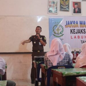 Kejari Labuhanbatu Laksanakan Jaksa Masuk Sekolah (JMS) di SMAN 1 Rantau Utara